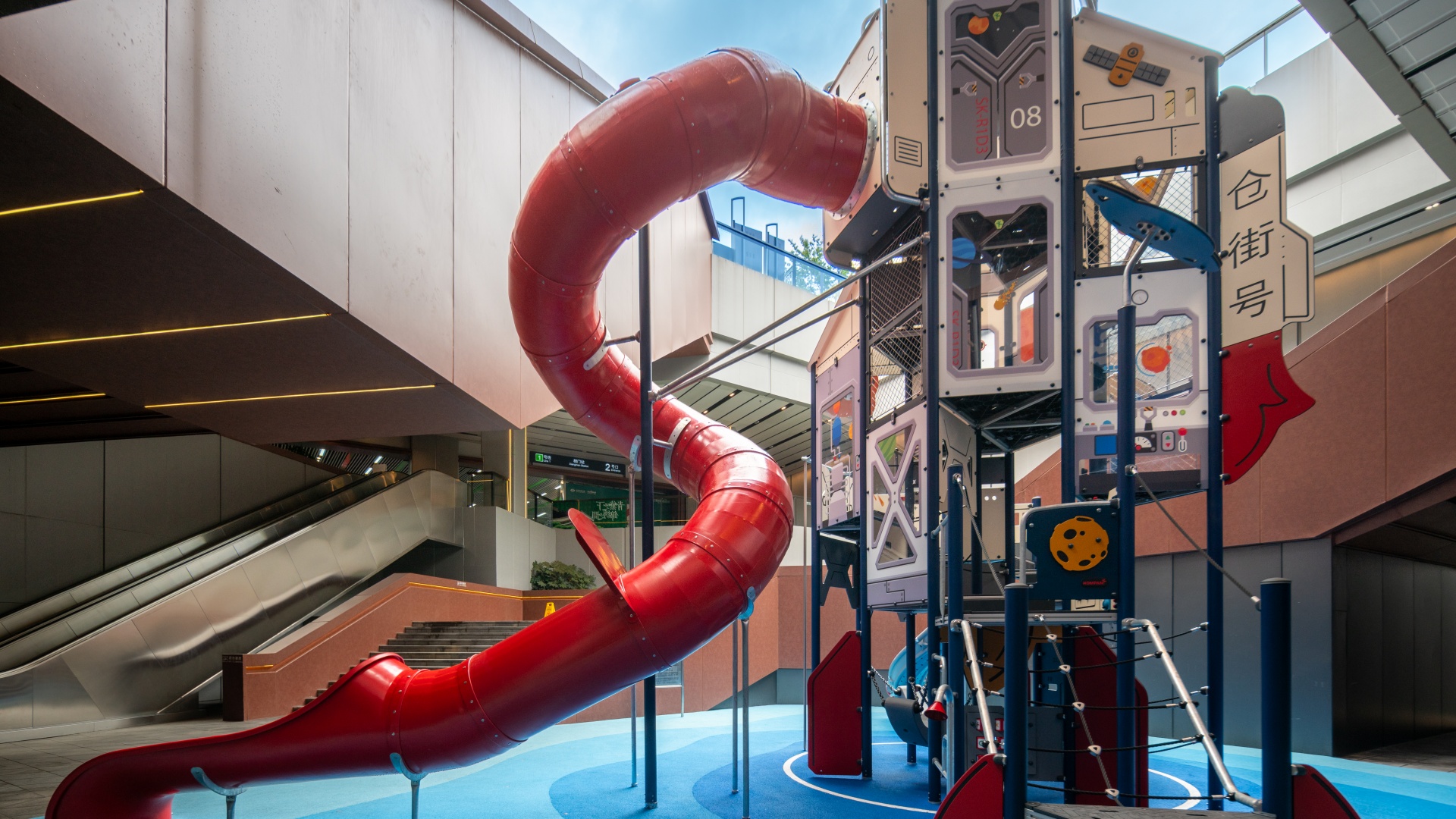 我们提供一站式户外游乐与健身场地解决方案